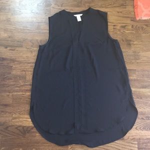 H&M Black v neck tank blouse longer fit